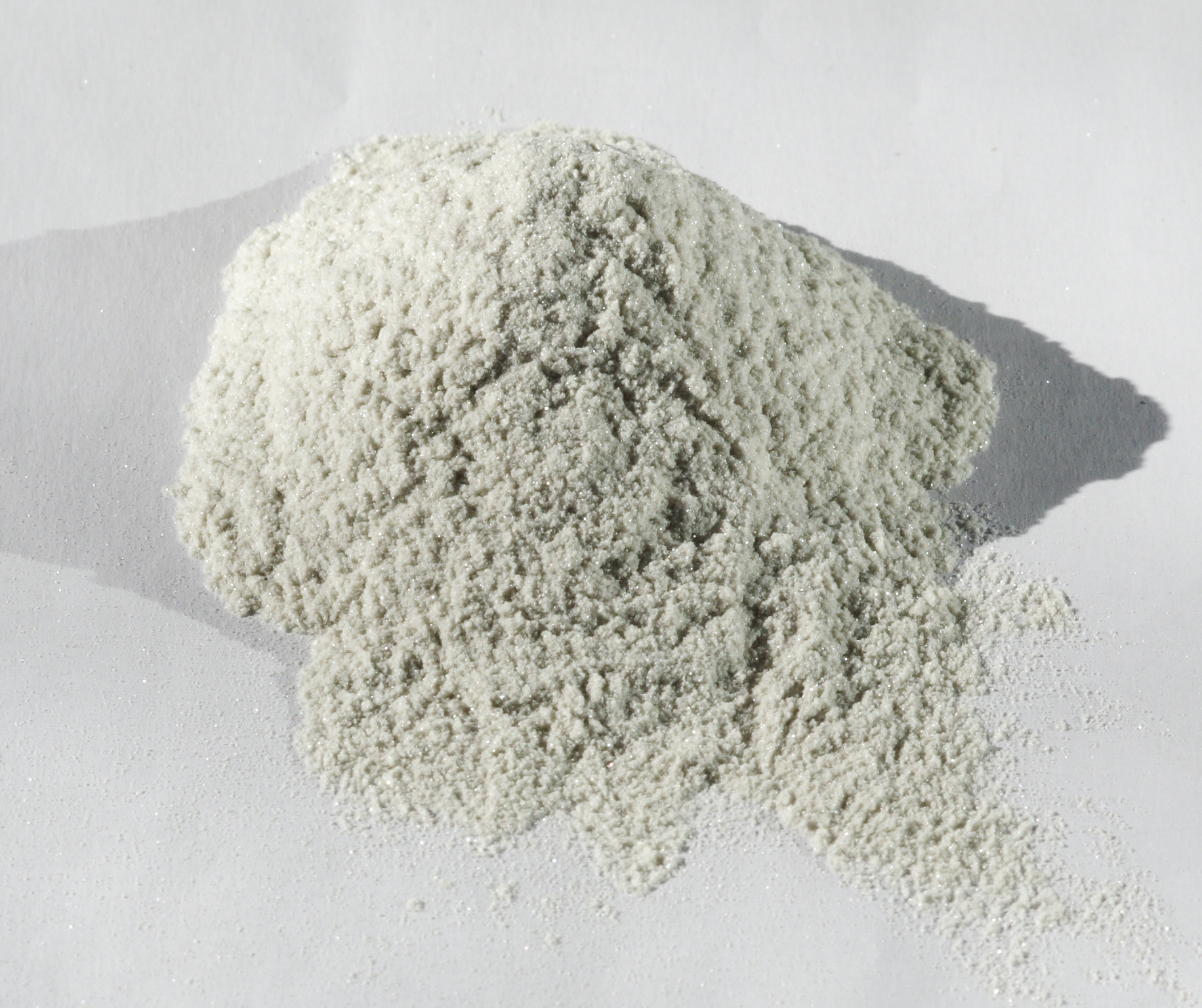 Dry ground mica powder